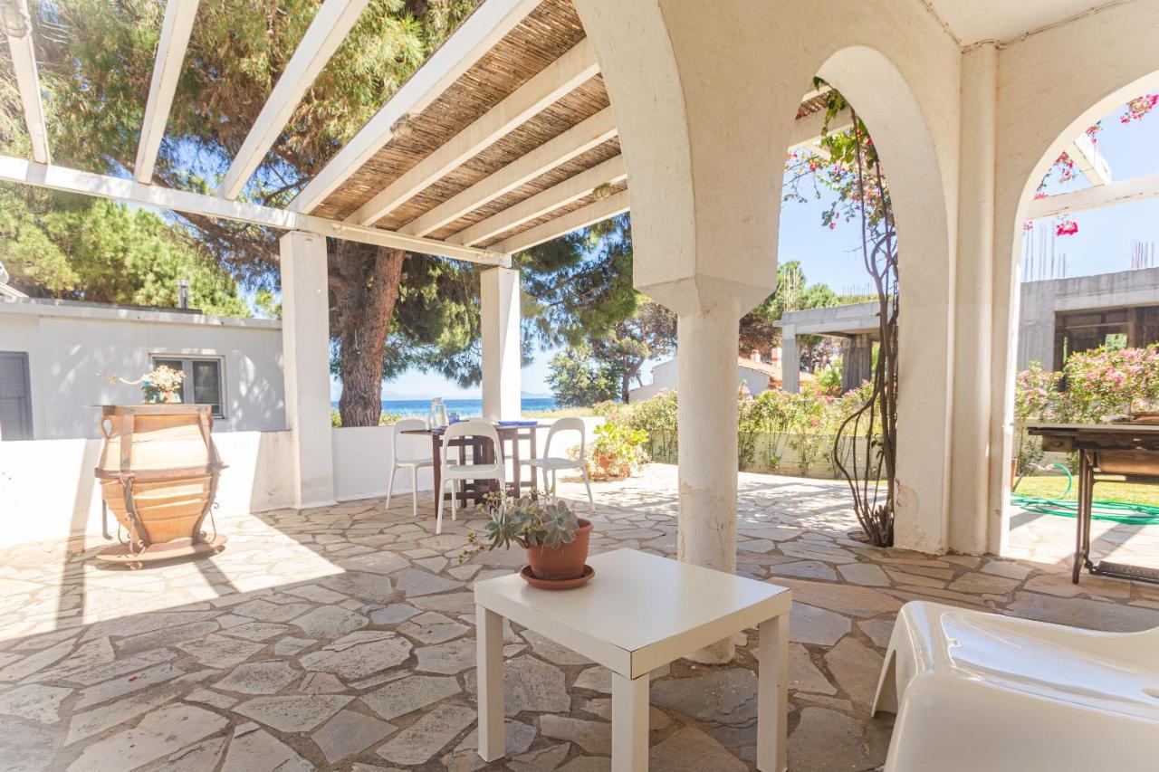 "Nirvana Seaside" By The Beach Nea Makri Exterior photo